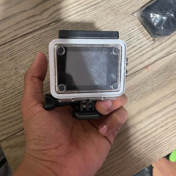 Camera - Picture 6 of 7